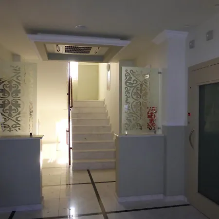Tsarsi Hotel