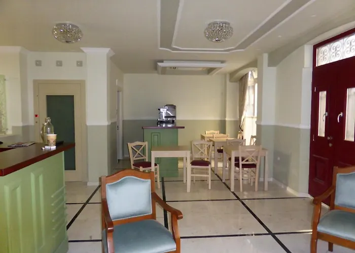 Tsarsi Hotel Kastoria